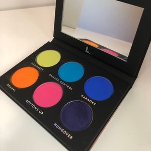 PARTY ANIMAL PRESSED PIGMENT PALETTE
